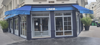 Équipe d'experts en rénovation au travail à Paris