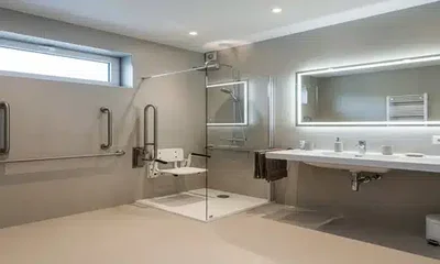 Douche PMR à Paris